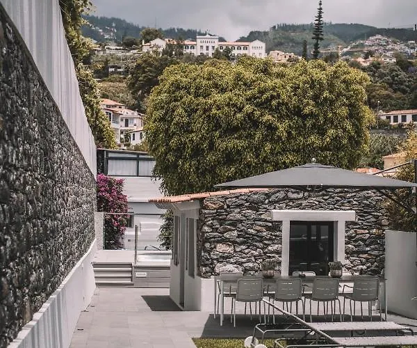 Quinta Torrinha Garden Bed & Breakfast 4*